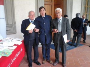 L'editore Cesati insieme ai prof. Tullio De Mauro e Sandro Bianconi